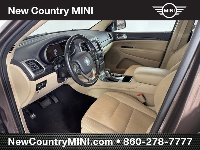 Used 2020 Jeep Grand Cherokee Laredo image 10