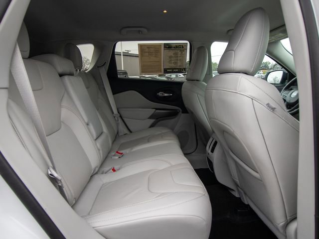 Used 2022 Jeep Cherokee Latitude Lux image 16