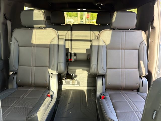 New 2026 Chevrolet Suburban High Country image 26