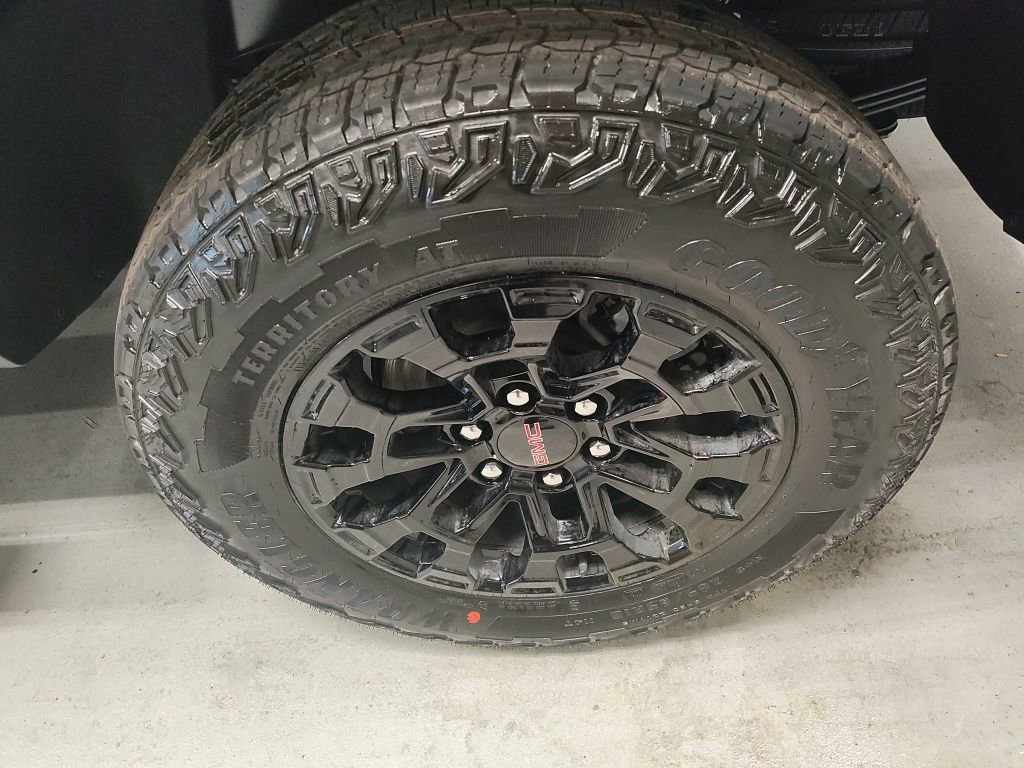 New 2026 GMC Canyon Elevation w/ Convenience Package image 18