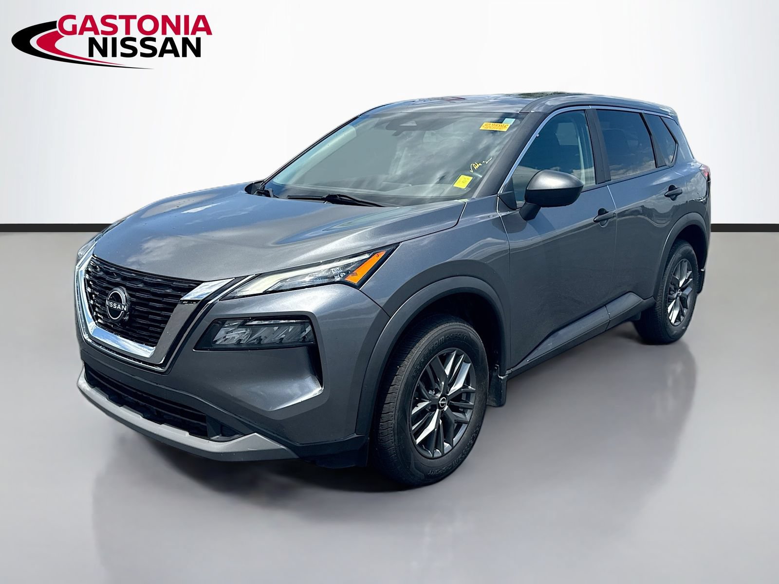 Used 2023 Nissan Rogue S FWD image 3