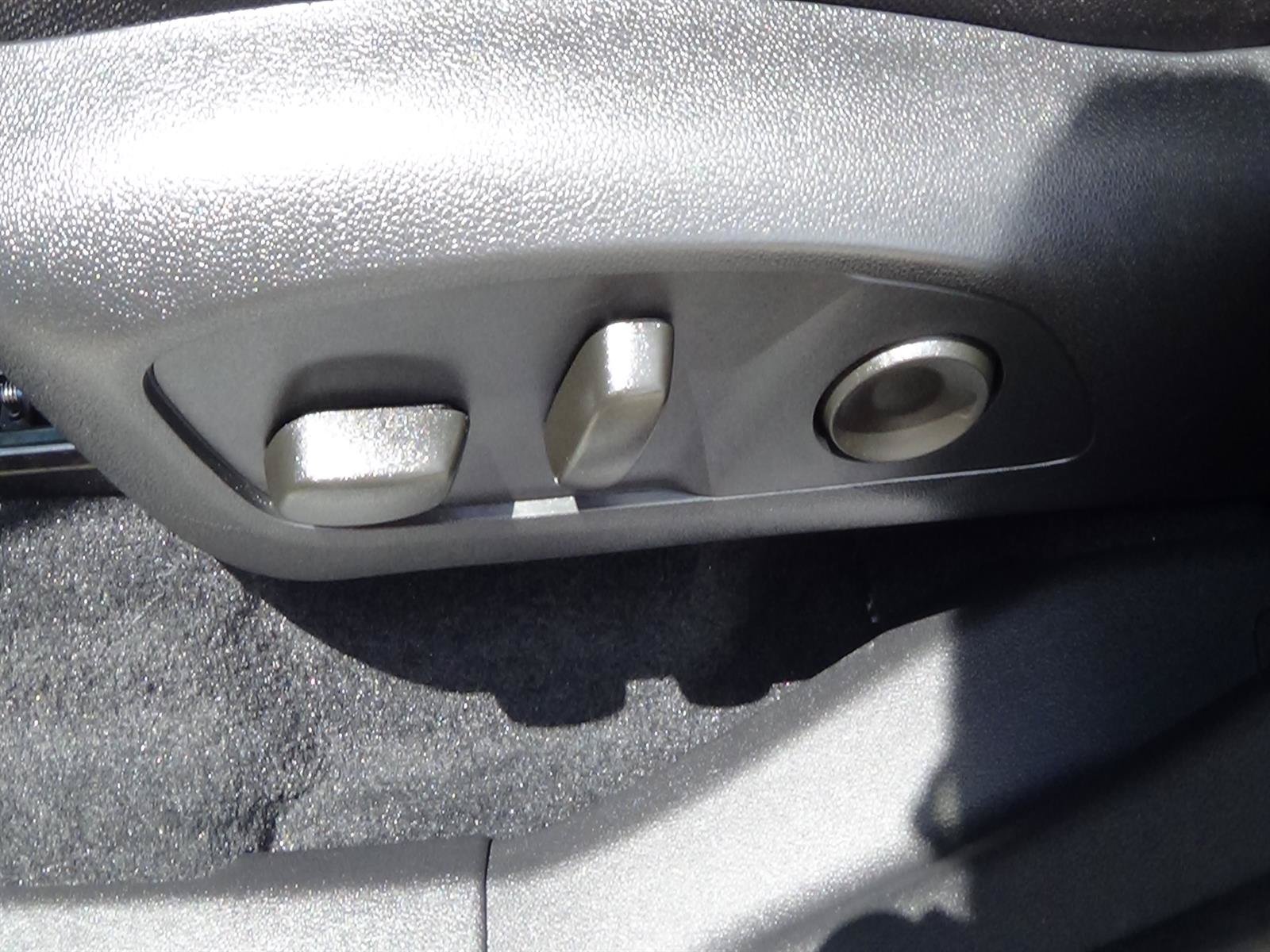 Used 2025 GMC Acadia Elevation FWD image 20