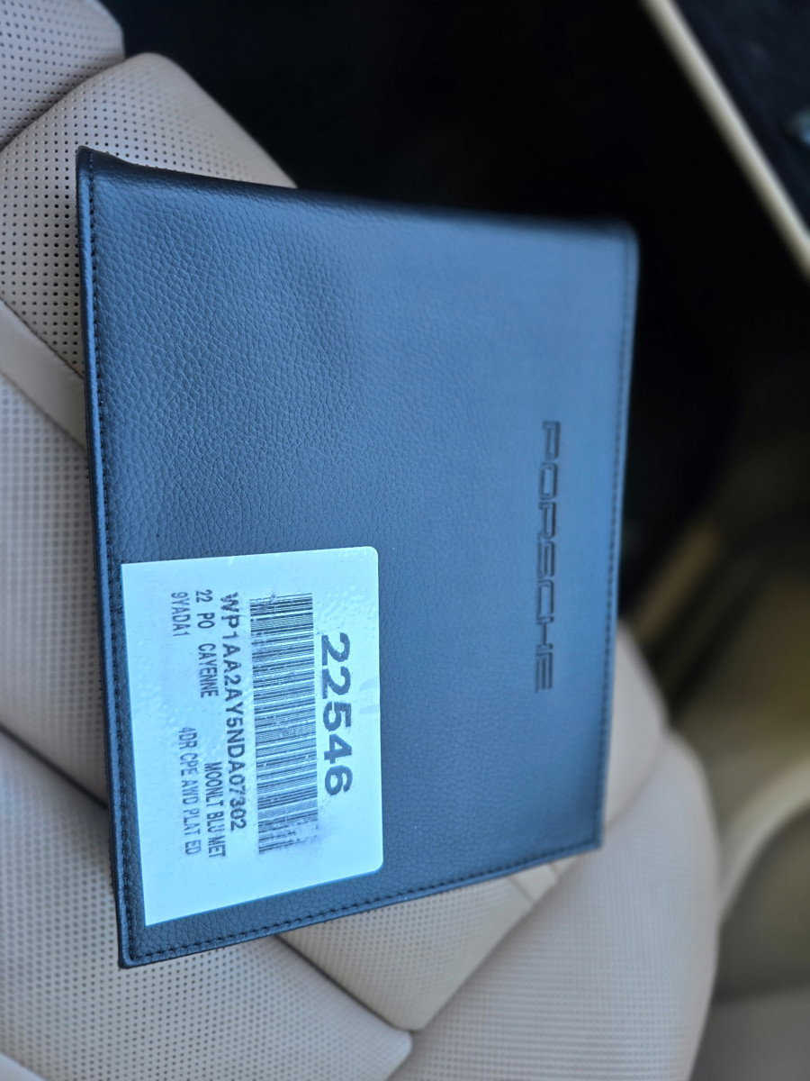 Used 2022 Porsche Cayenne Platinum Edition w/ Premium Package Plus image 41