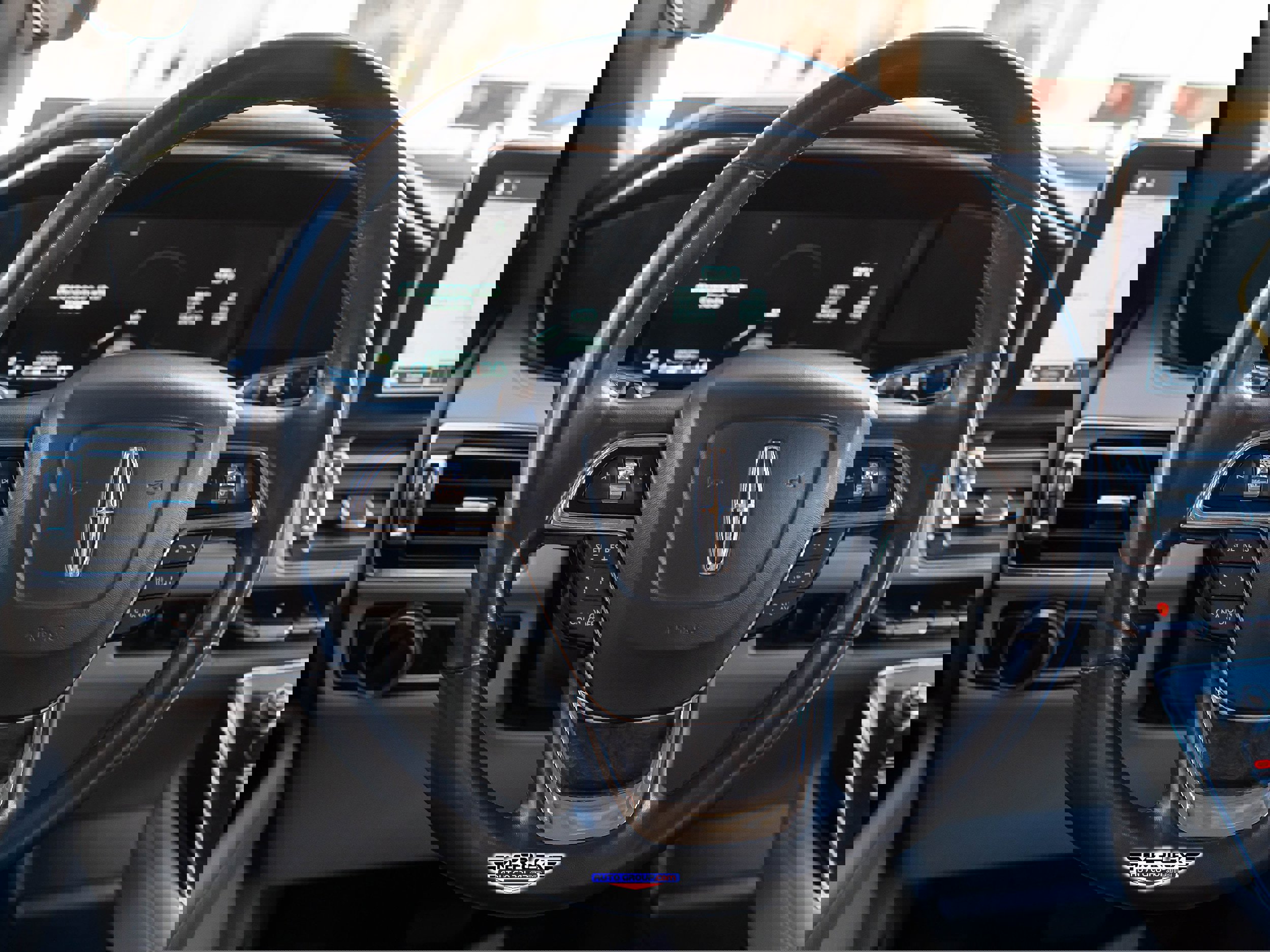 Used 2018 Lincoln Navigator Select w/ Technology Package image 25