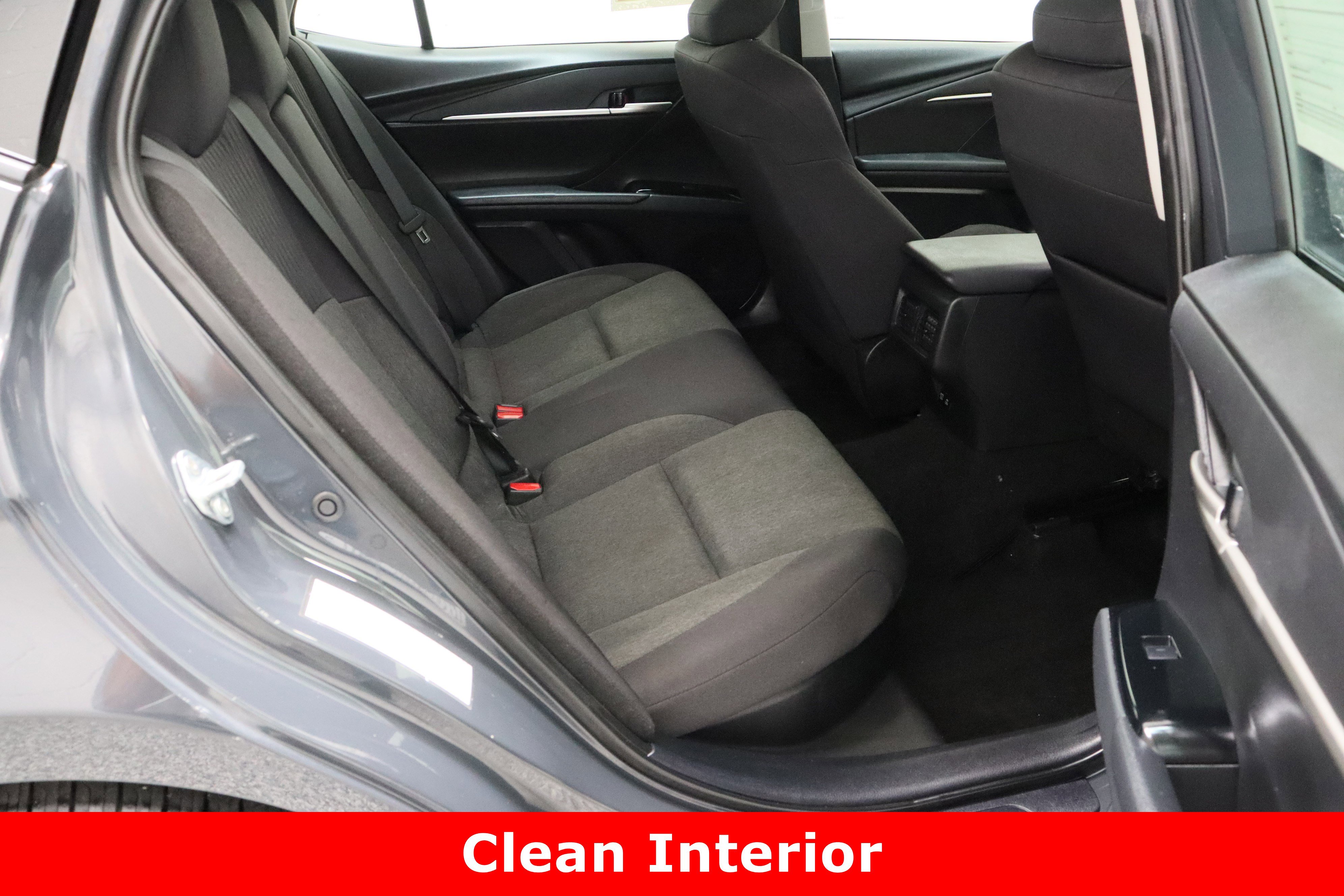 Used 2025 Toyota Camry LE FWD image 33