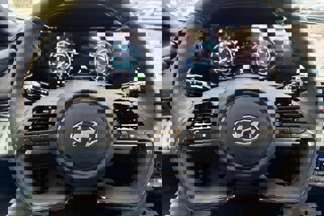 New 2026 Hyundai Elantra Limited image 20