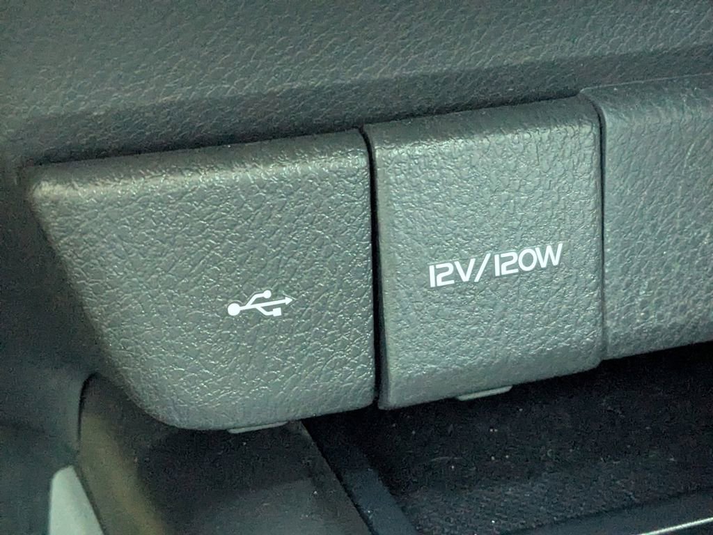 Used 2022 Toyota Camry LE image 21