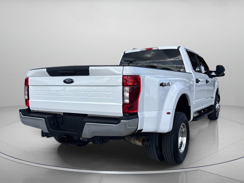 Used 2020 Ford F350 XLT image 3