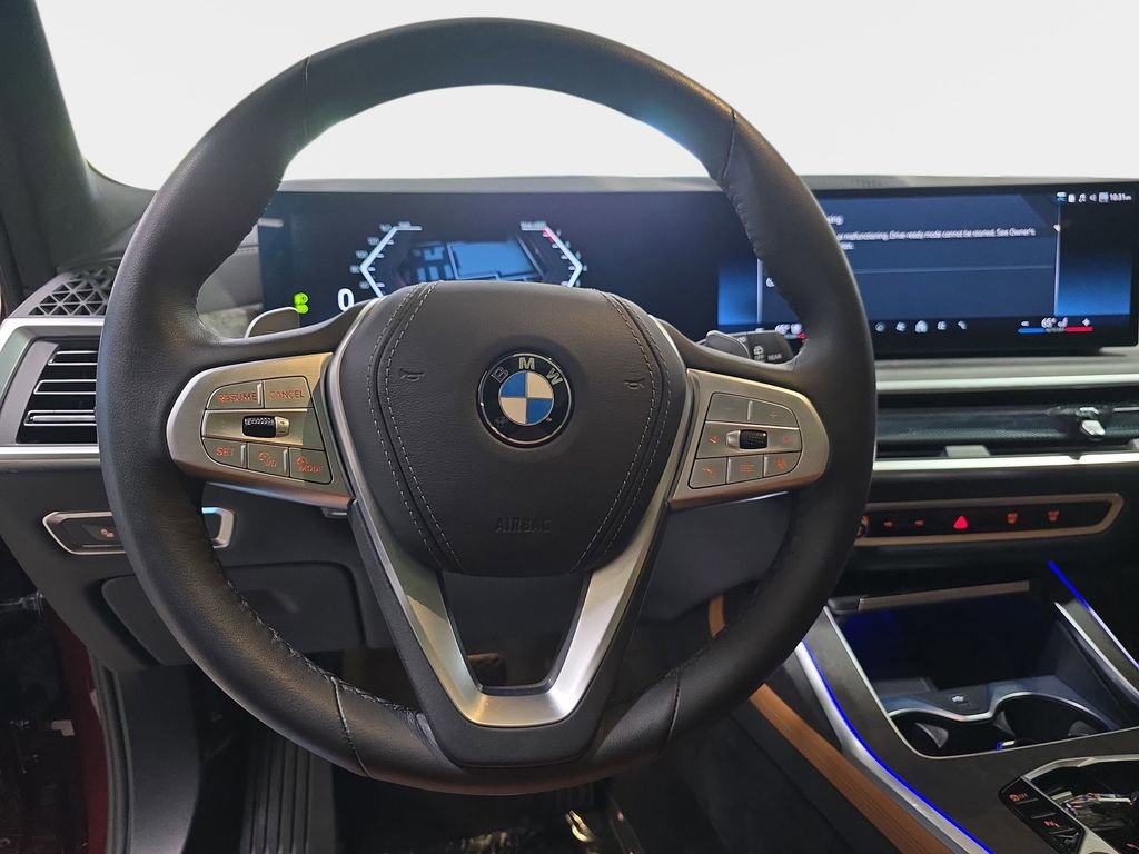 Used 2026 BMW X7 xDrive40i w/ Premium Package image 19