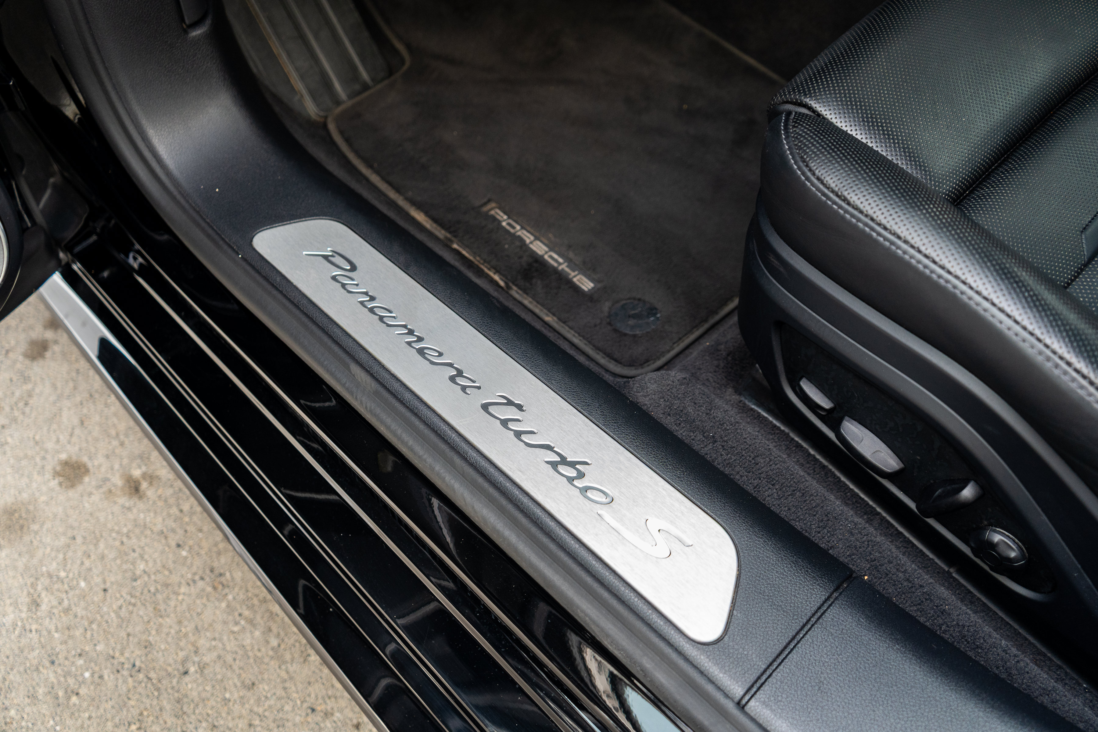Used 2023 Porsche Panamera Turbo S AWD/4WD image 12