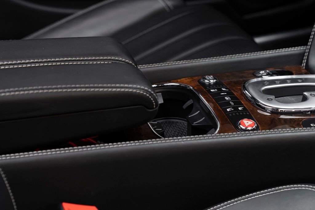 Used 2014 Bentley Flying Spur W12 image 43