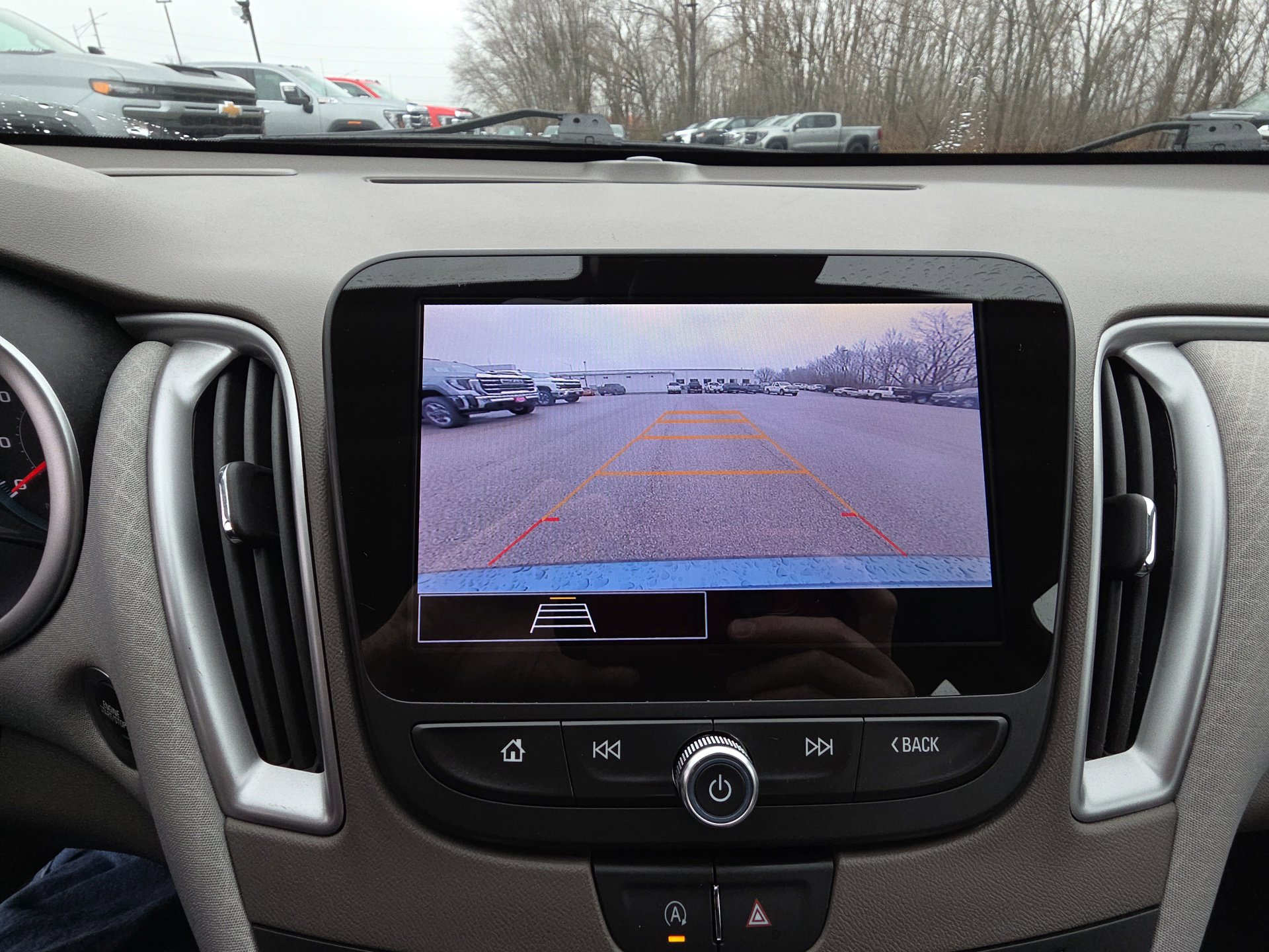 Used 2025 Chevrolet Malibu LT image 22