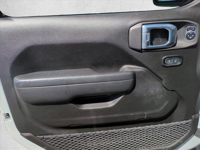 Used 2024 Jeep Wrangler Willys image 10