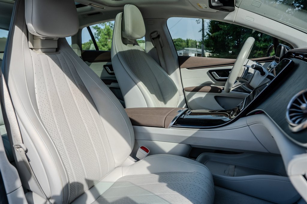 Used 2023 Mercedes-Benz EQS 450+ Sedan w/ AMG Line Exterior Package image 32