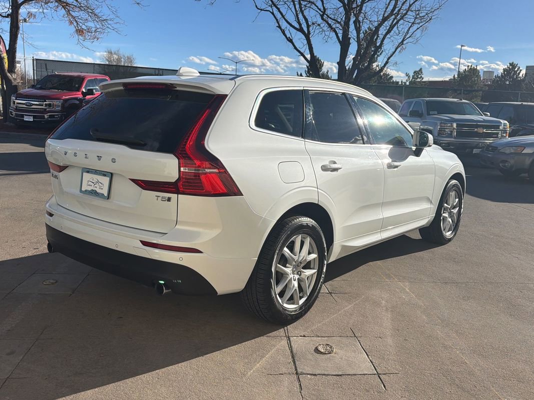 Used 2020 Volvo XC60 T5 Momentum image 5