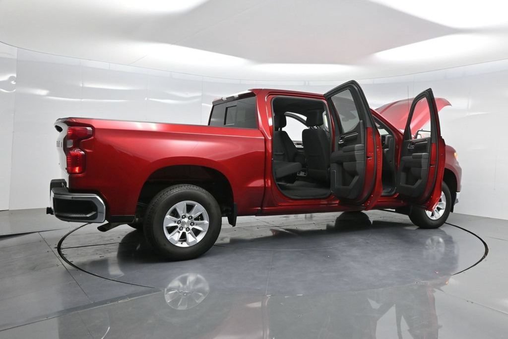 Used 2024 Chevrolet Silverado 1500 LT w/ Convenience Package II RWD image 4