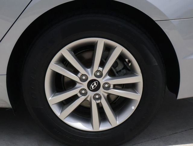 Used 2017 Hyundai Sonata SE image 8