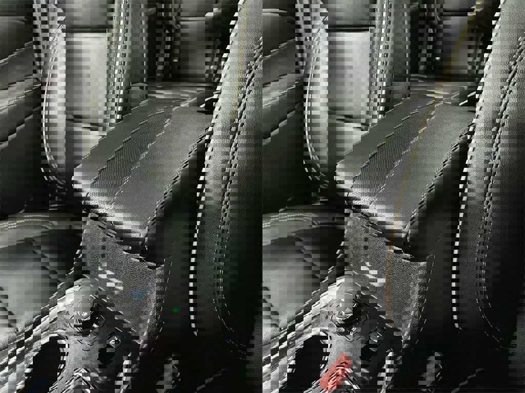 Used 2023 Chevrolet Traverse Premier w/ Redline Edition image 29