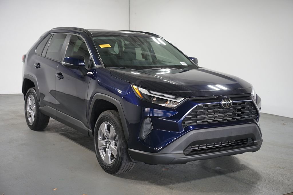 Certified 2022 Toyota RAV4 XLE w/ Convenience Package image 3