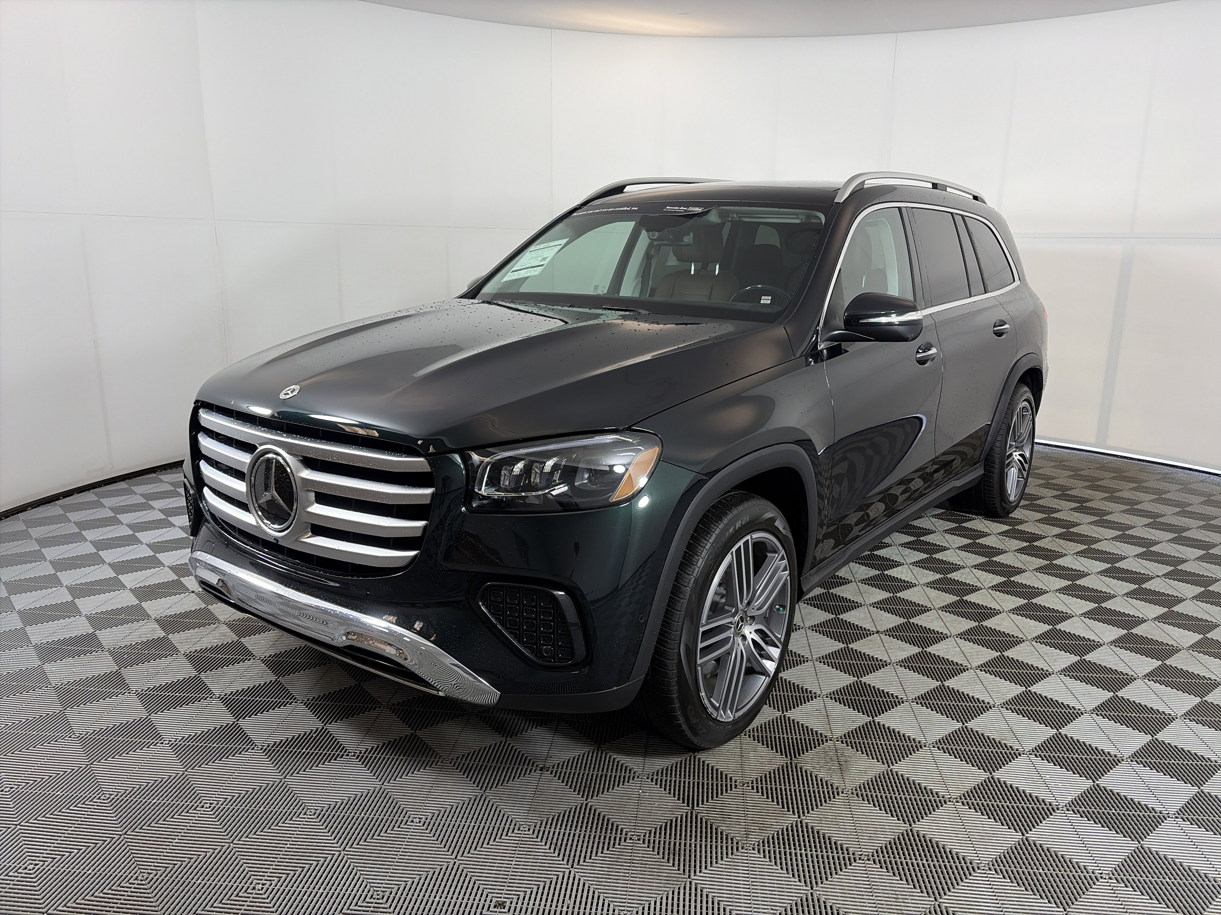 Certified 2024 Mercedes-Benz GLS 450 4MATIC image 2