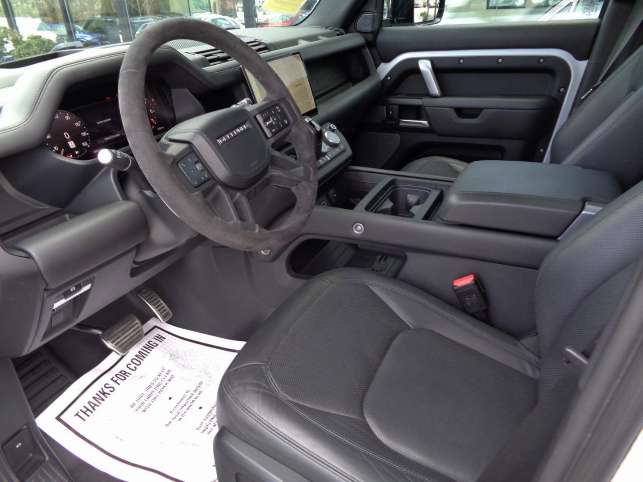 Used 2023 Land Rover Defender 110 V8 image 10