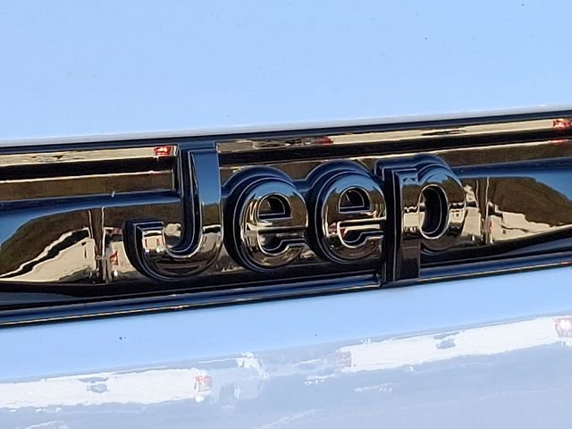 Used 2025 Jeep Grand Cherokee Summit image 31