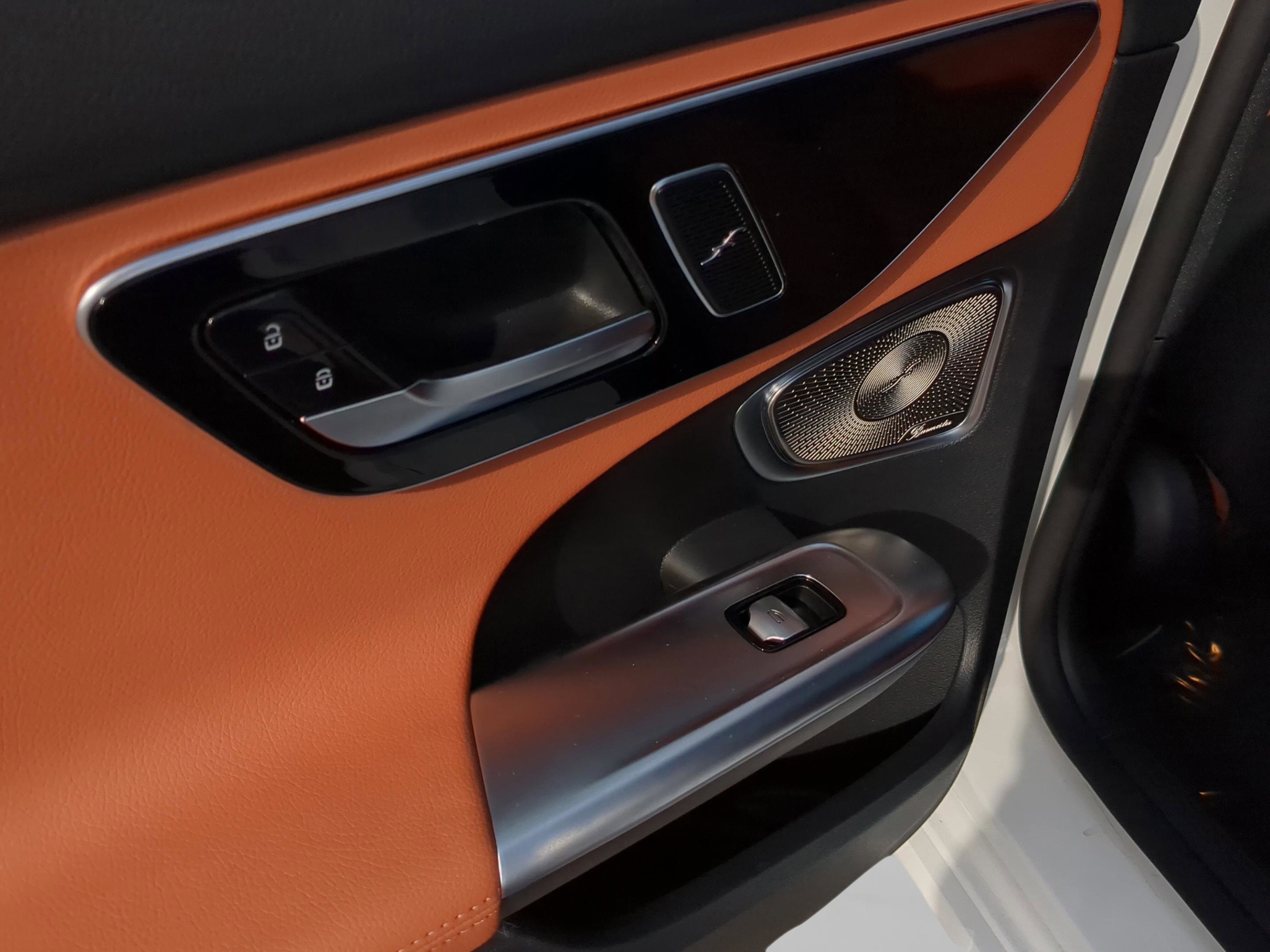 Certified 2025 Mercedes-Benz C 300 4MATIC Sedan image 29