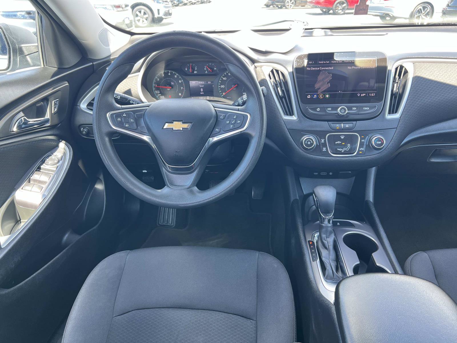 Used 2021 Chevrolet Malibu LS FWD image 7