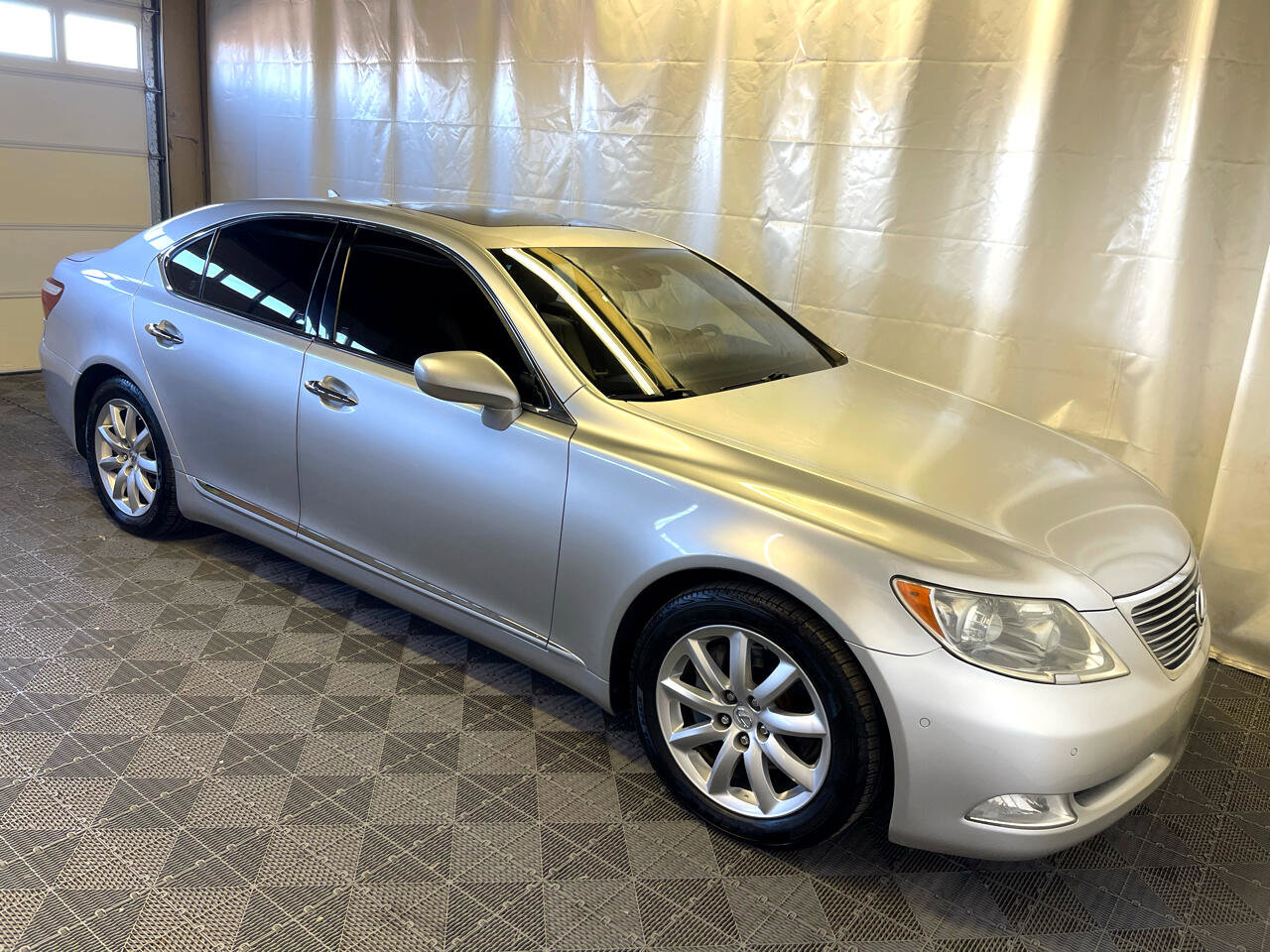 Used 2009 Lexus LS 460 image 9