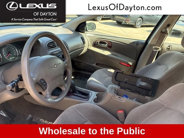 Used 2003 Chrysler Concorde LX image 24