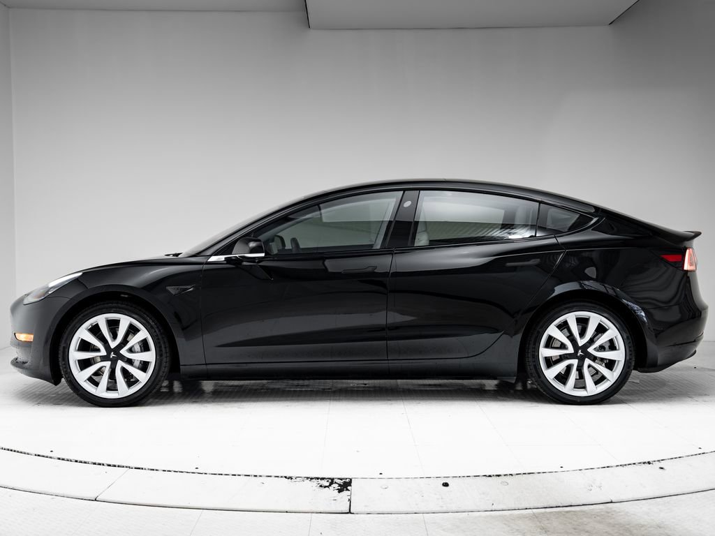 Used 2018 Tesla Model 3 Mid Range image 2