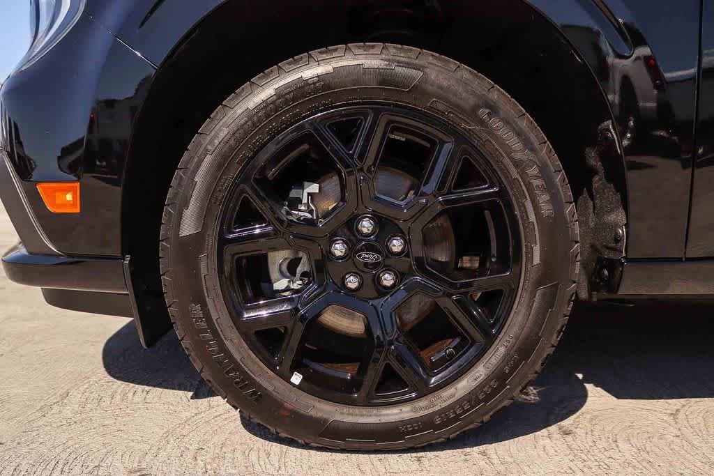 Used 2026 Ford Maverick Lobo AWD/4WD image 11