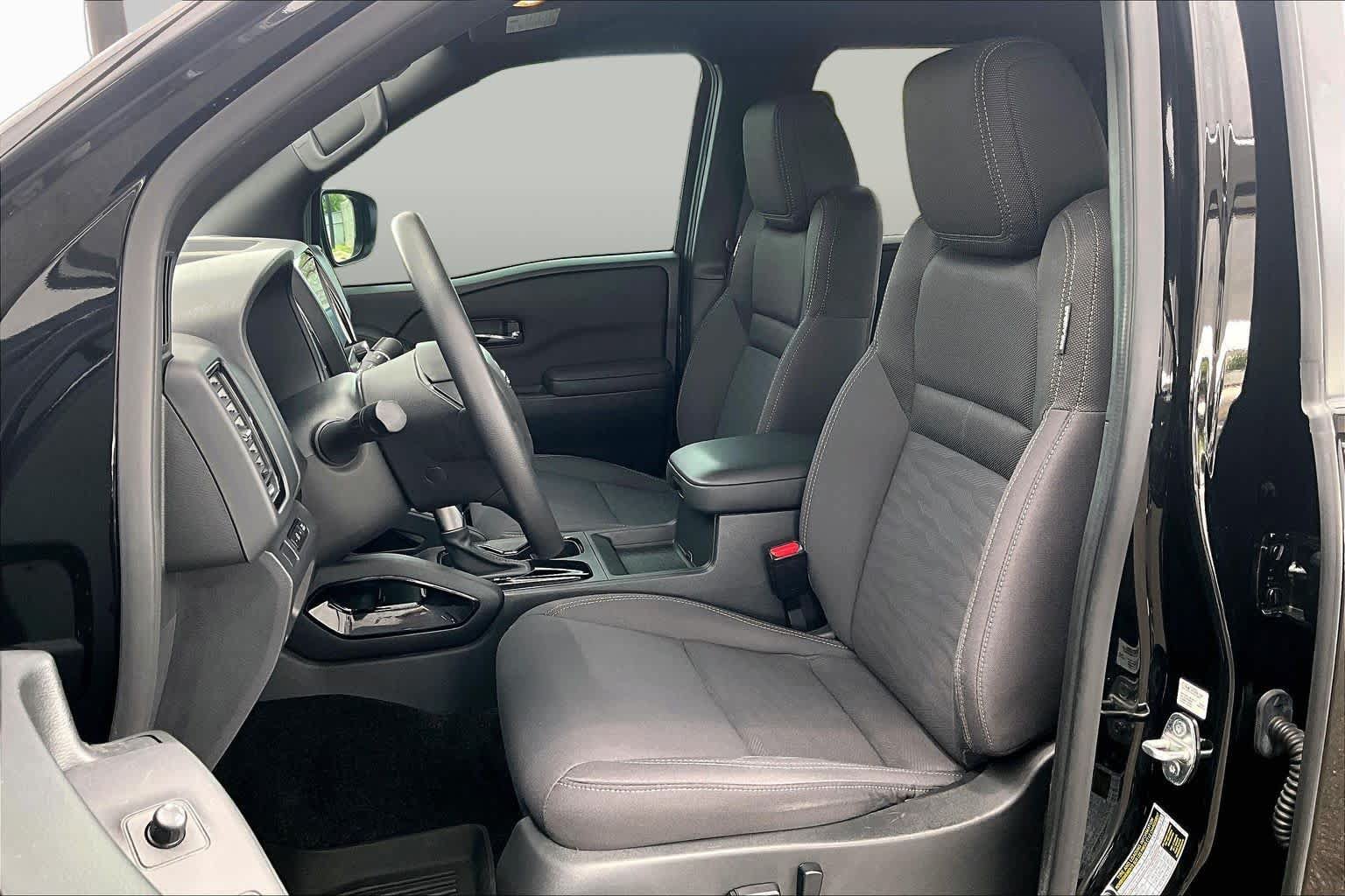 Certified 2023 Nissan Frontier SV w/ Midnight Edition Package RWD image 8