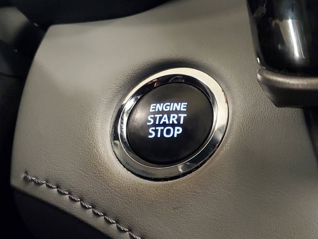 Used 2023 Toyota Highlander LE image 31