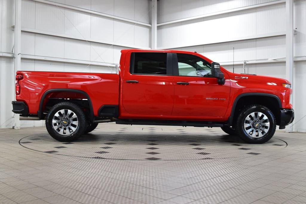 New 2026 Chevrolet Silverado 2500 Custom w/ Custom Value Package AWD/4WD image 9