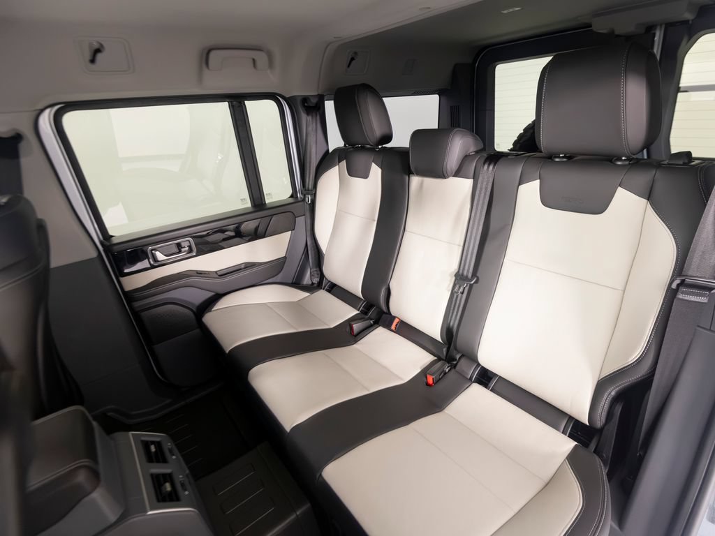 Used 2025 INEOS Grenadier AWD/4WD image 37