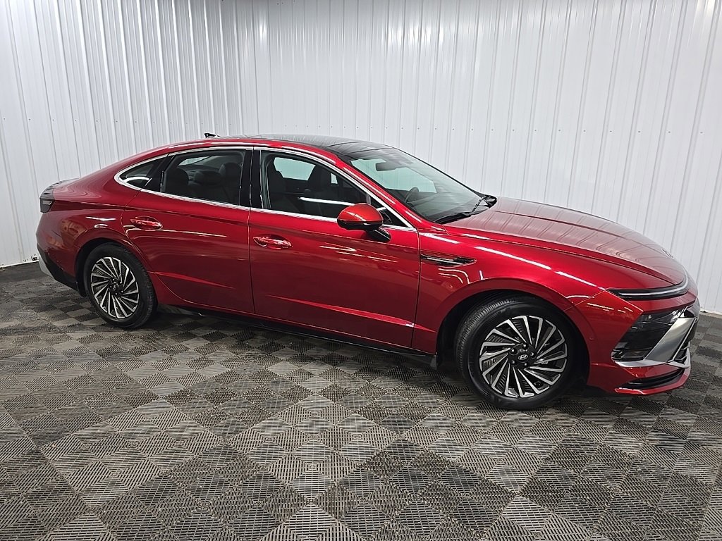 Used 2024 Hyundai Sonata Limited