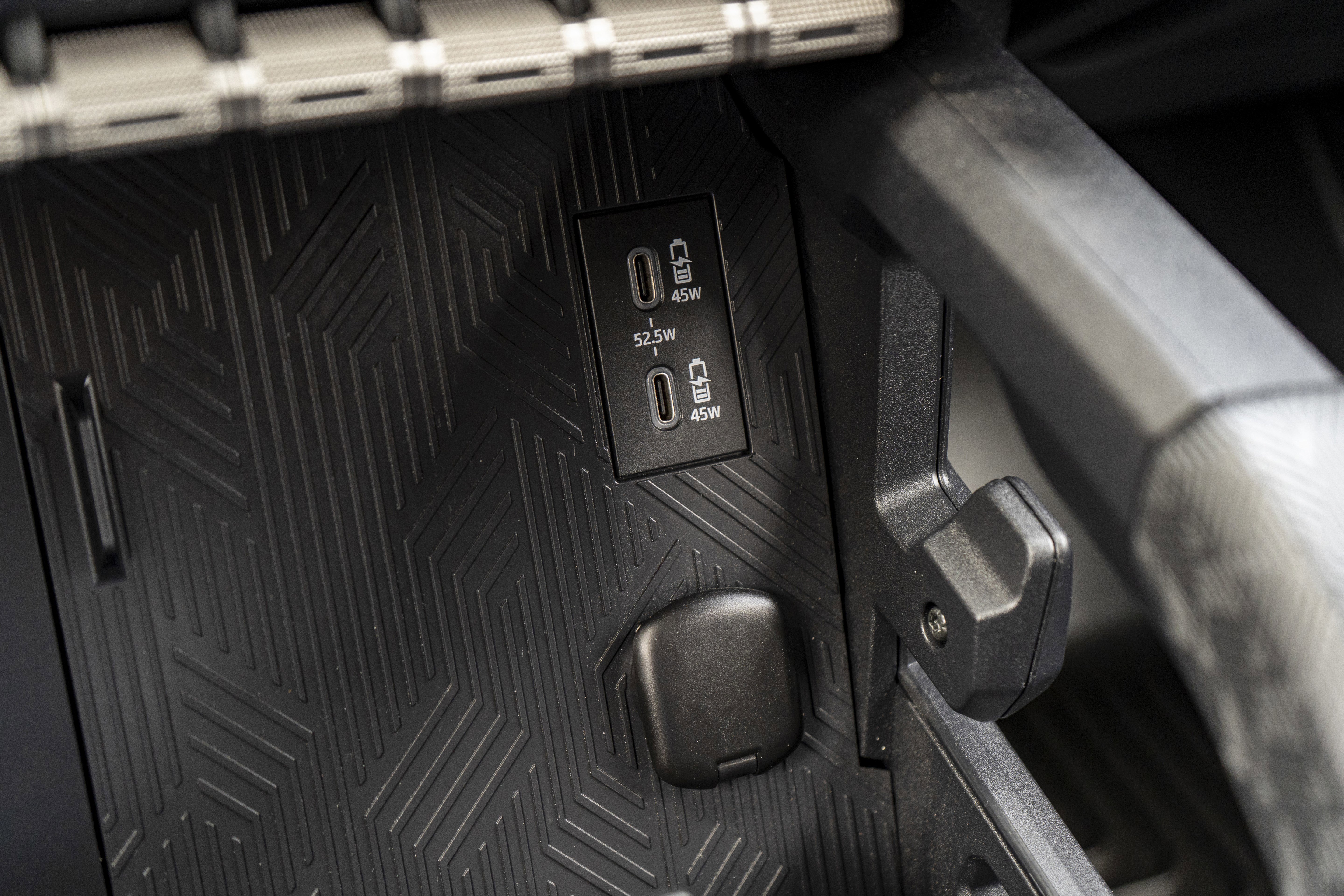 Used 2025 Toyota 4Runner Limited image 34