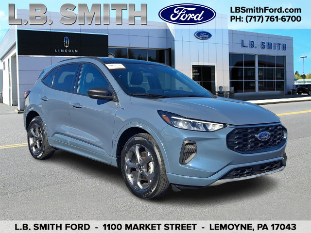 Certified 2023 Ford Escape ST-Line w/ Tech Pack #1 AWD/4WD image 1