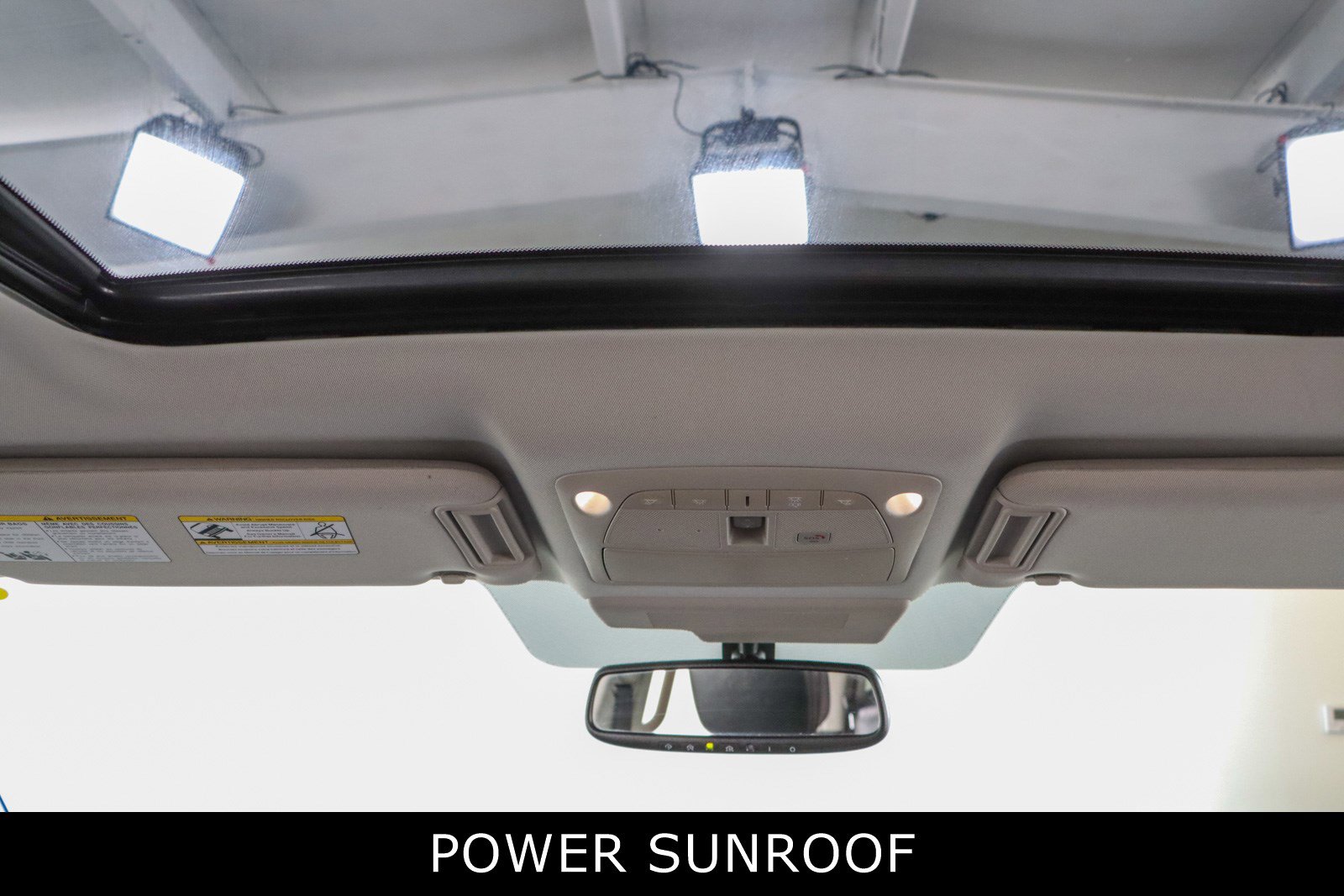 Used 2020 Nissan Armada SL w/ Premium Package image 22