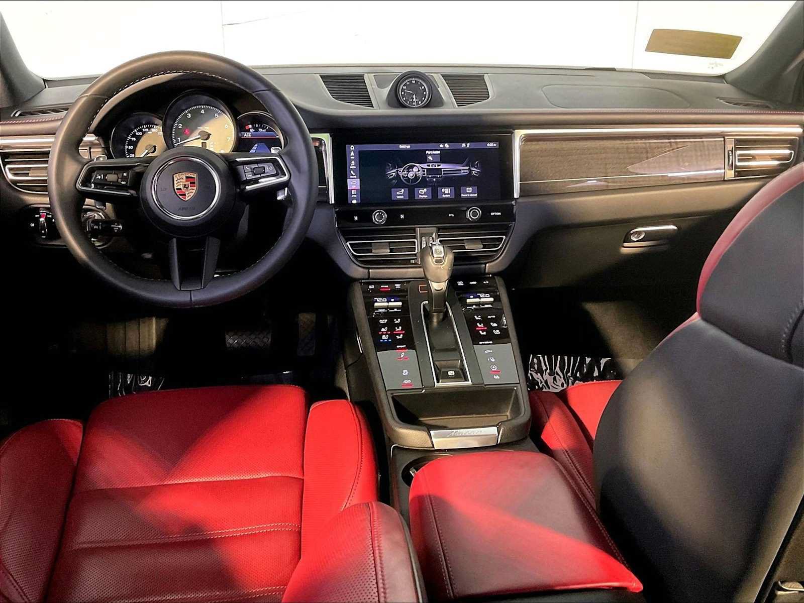 Certified 2023 Porsche Macan S AWD/4WD image 14