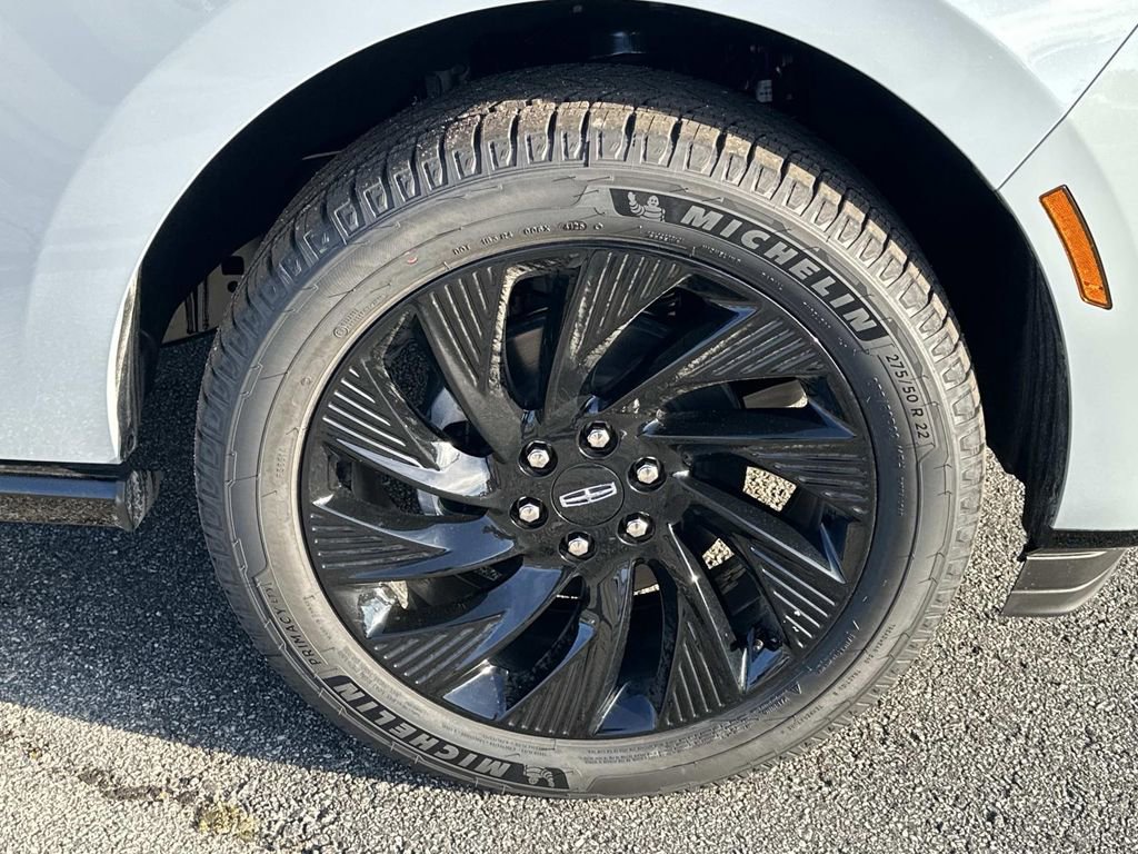 New 2025 Lincoln Navigator Reserve w/ Jet Appearance Package image 12