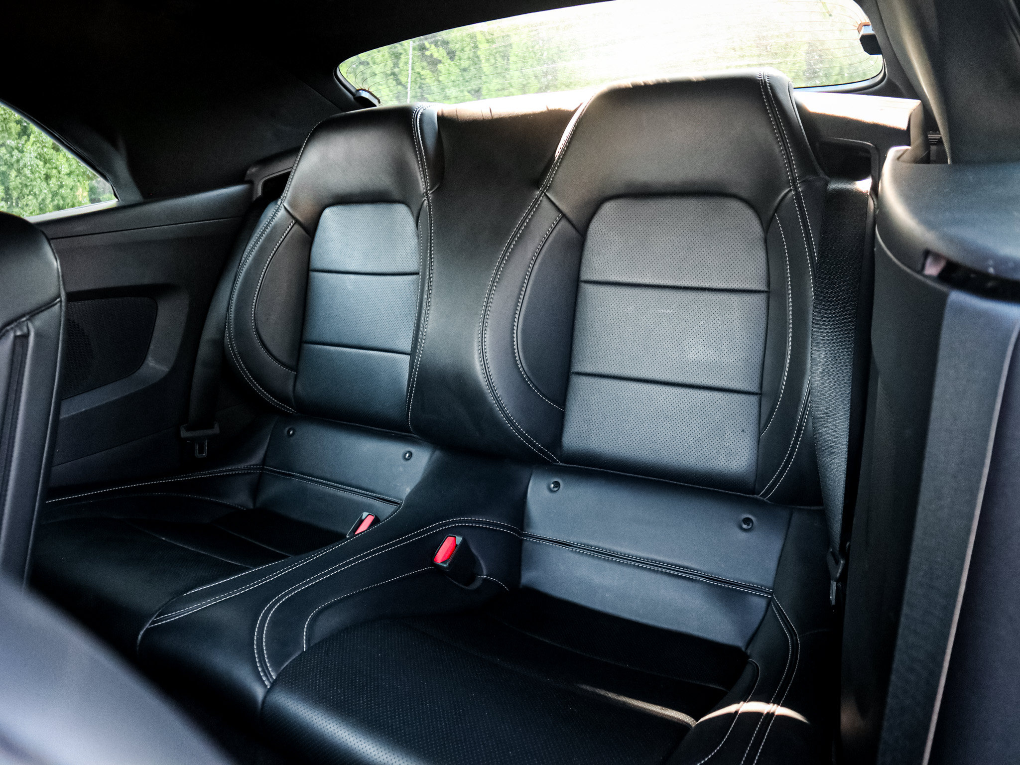Used 2025 Ford Mustang Premium RWD image 8