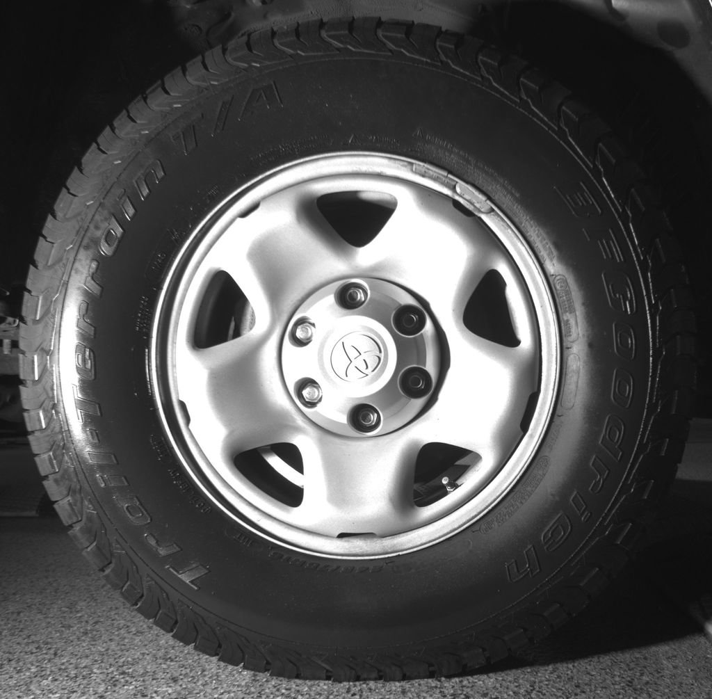 Used 2019 Toyota Tacoma SR w/ SR Convenience Package AWD/4WD image 11