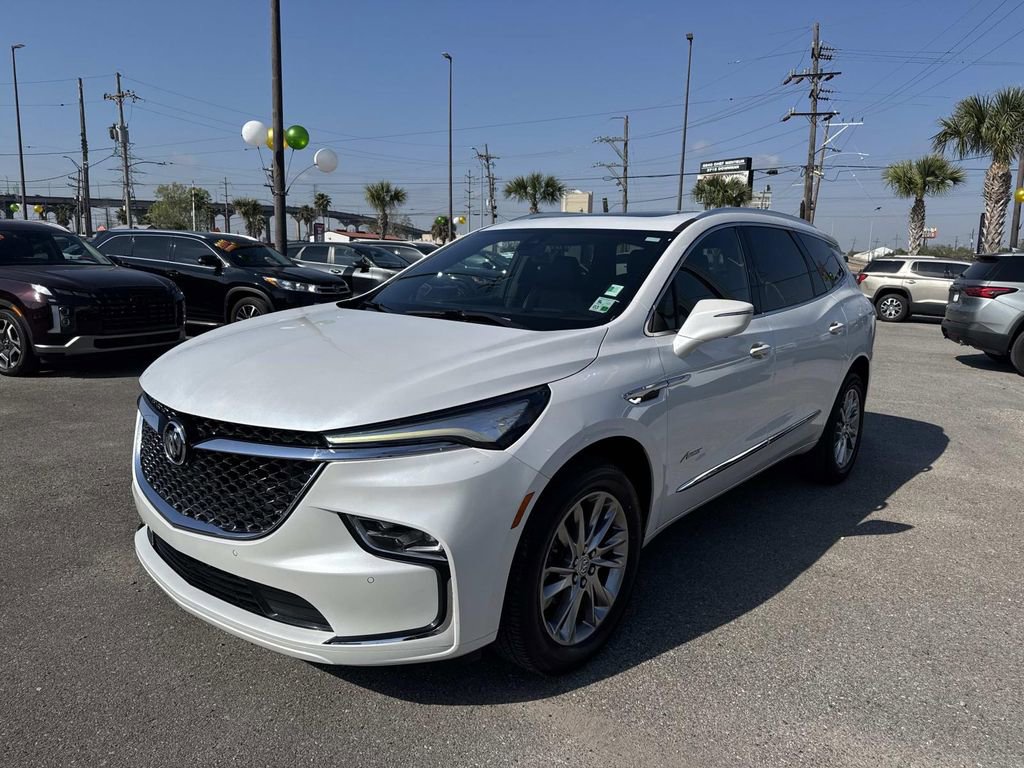 Used 2023 Buick Enclave Avenir w/ Avenir Technology Package image 3