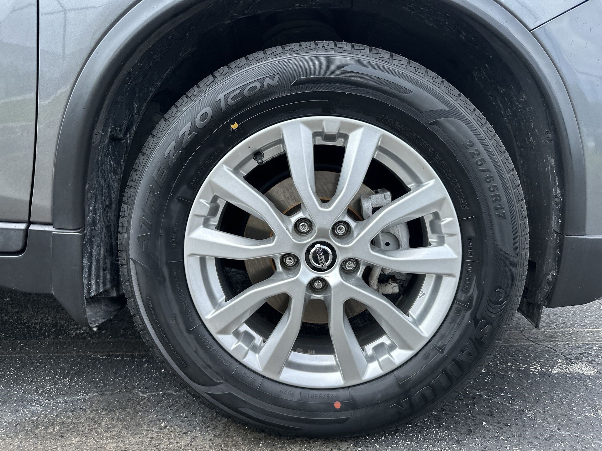 Used 2020 Nissan Rogue S w/ Special Edition Package FWD image 18