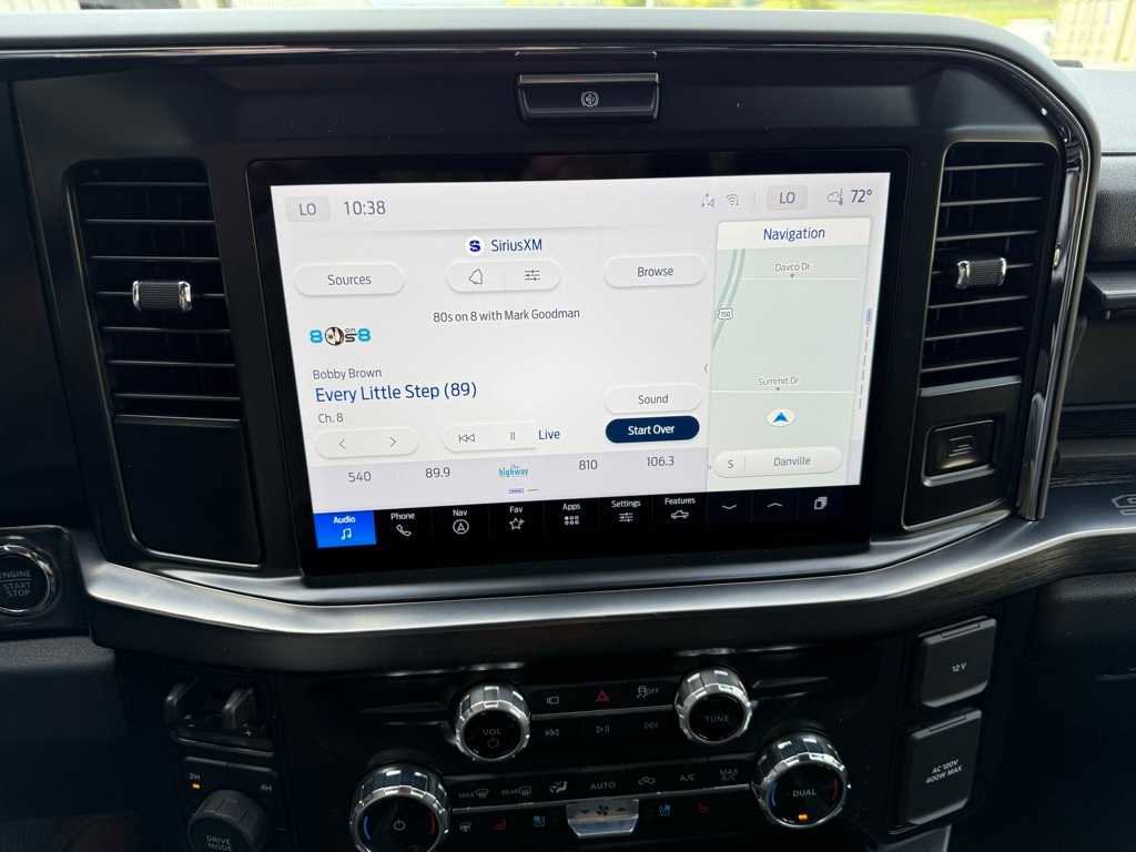 New 2026 Ford F250 Lariat w/ Black Appearance Package image 19