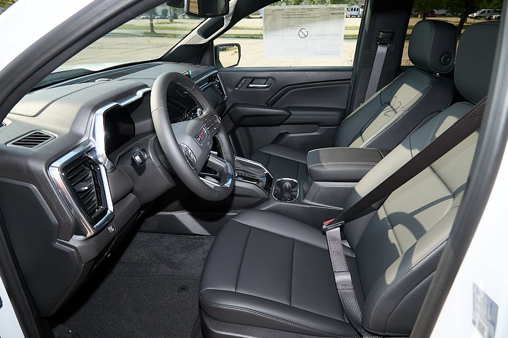 New 2026 GMC Canyon Elevation w/ Convenience Package AWD/4WD image 32