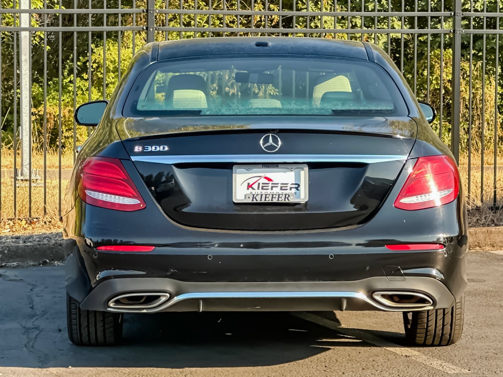 Used 2019 Mercedes-Benz E 300 image 5