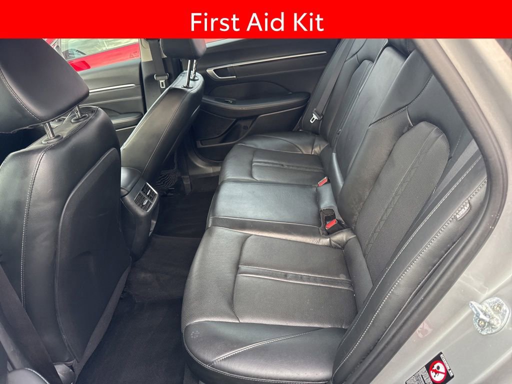 Used 2020 Hyundai Sonata Limited w/ Preferred Accessory Package image 10